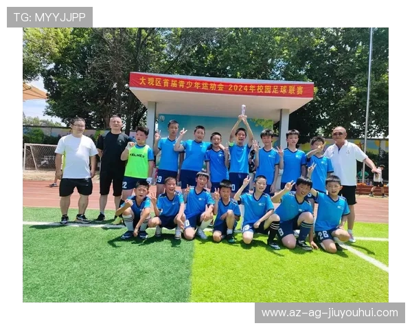 吕佳丽足球老师用热情与专业带领学员挑战极限助力女性足球发展